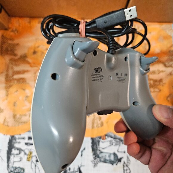 Xbox 360 Mad Catz GameStop Controller Wired w/ Breakway USB White Gray - Picture 6 of 10